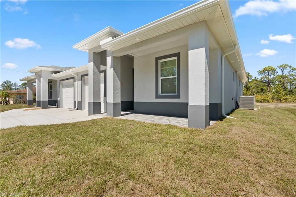 1400/1402 W 12th St , Lehigh Acres, FL 33972 Photo