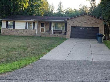 5784 Starview Drive, Clinton, OH 44216
