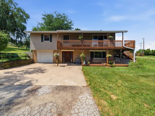 1015 Ridge Road S, Preston, MN 55965
