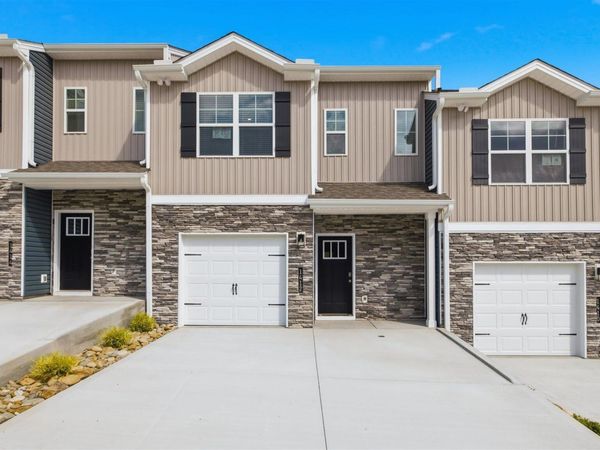 1412 Relaxation Run, Sevierville, TN 37876