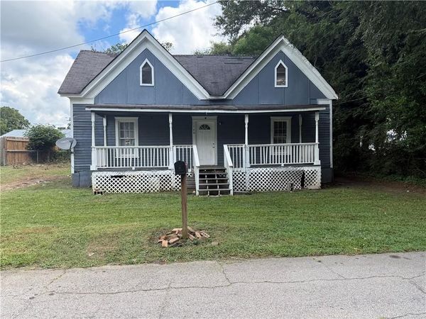 140 Capitol Avenue , Winder, GA 30680
