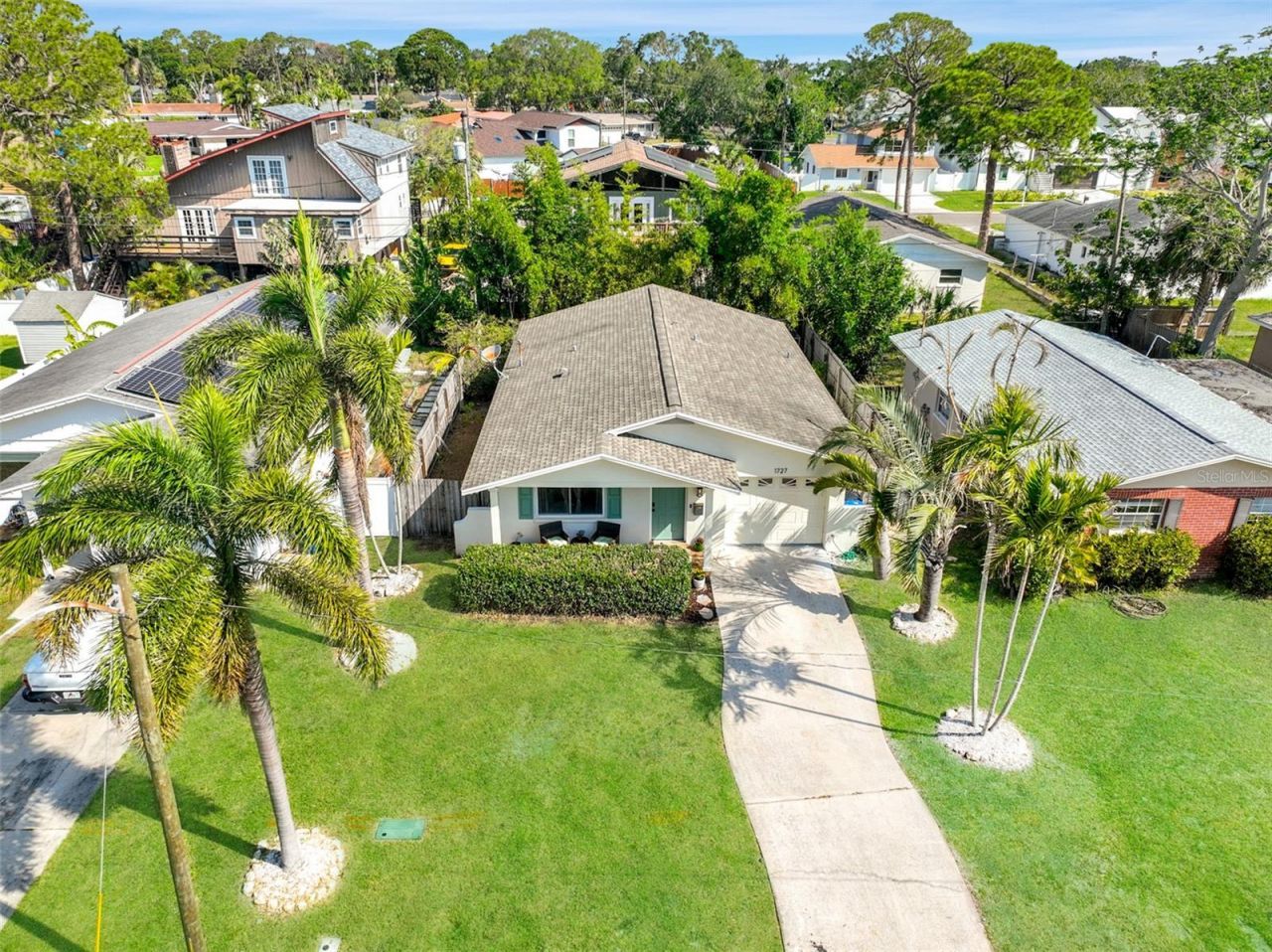 1727 New Hampshire Avenue Ne, Saint Petersburg, FL 33703 Photo