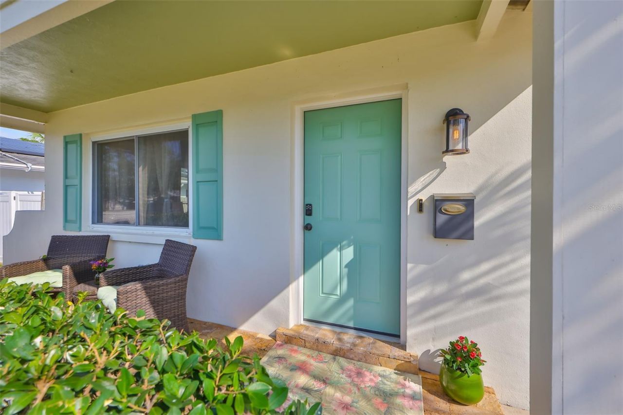 1727 New Hampshire Avenue Ne, Saint Petersburg, FL 33703 Photo