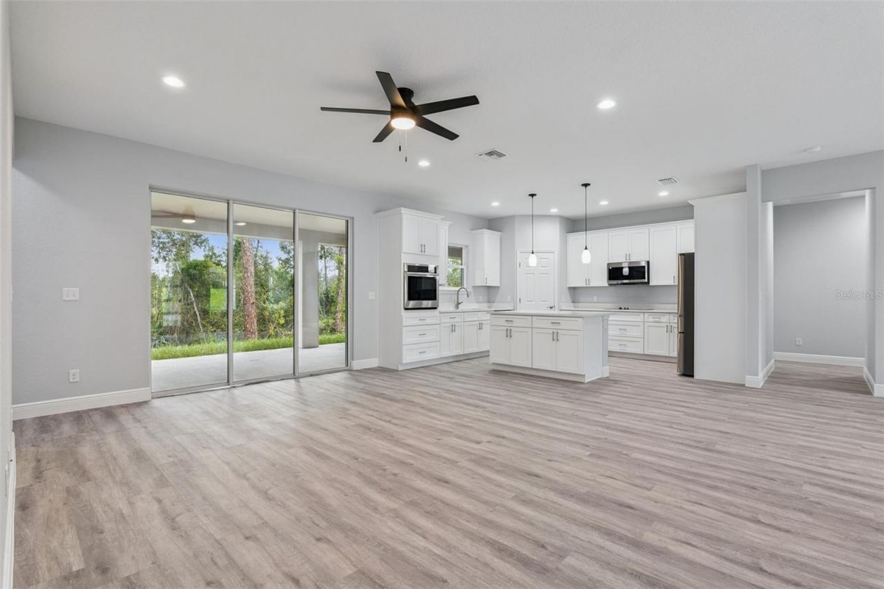 2043 Watersedge Drive, Deltona, FL 32738 Photo