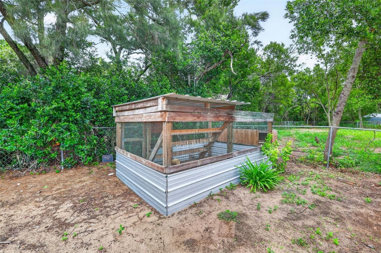 1111 Dora Avenue, Tavares, FL 32778 Photo