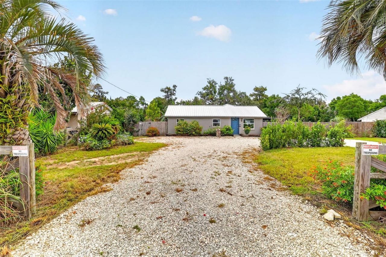 1111 Dora Avenue, Tavares, FL 32778 Photo