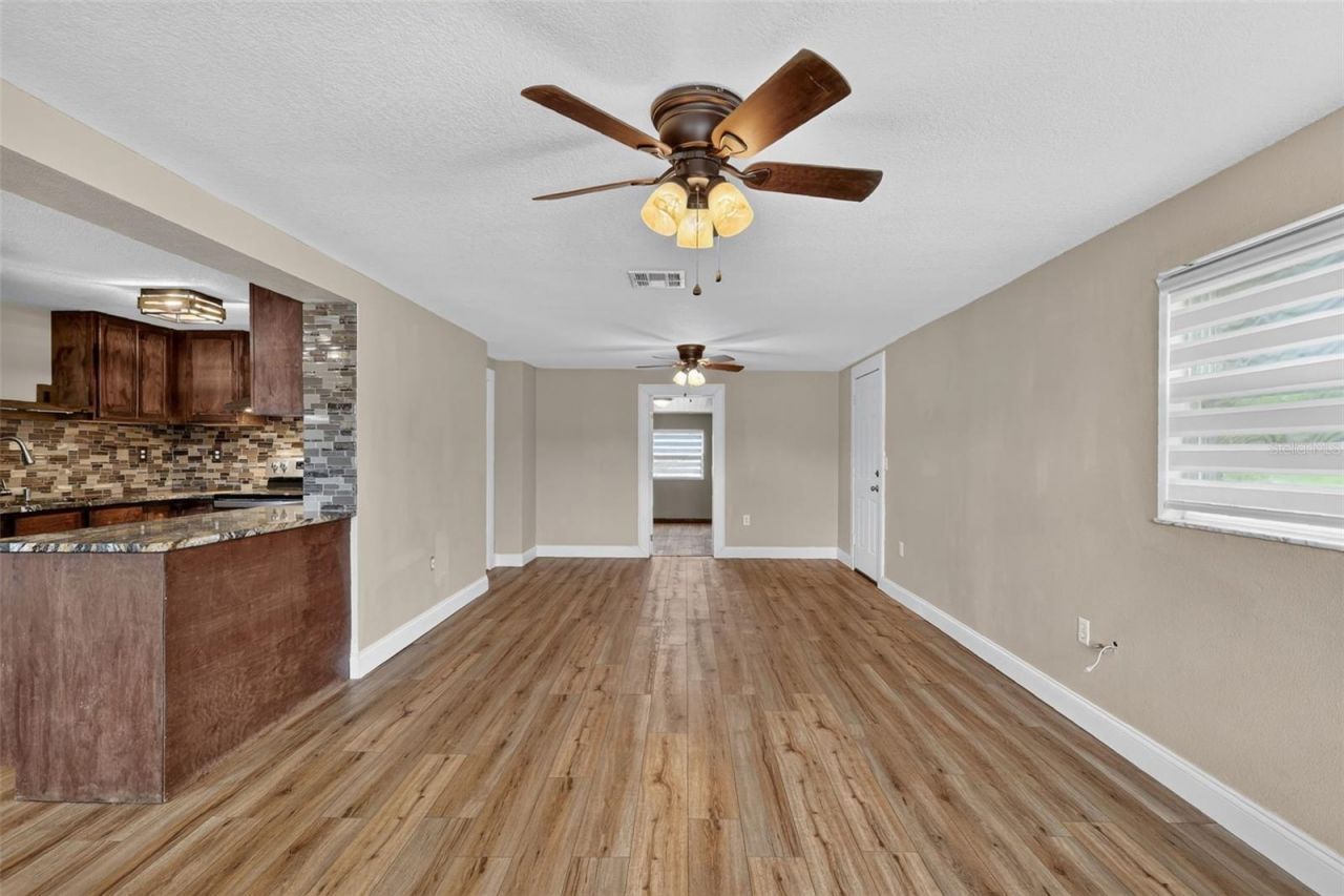 1111 Dora Avenue, Tavares, FL 32778 Photo