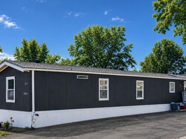 12845 Manderson Plaza, Unit Lot 217, Omaha, NE 68164