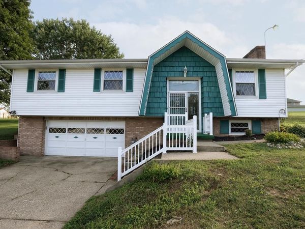 108 Dennis Ln, Follansbee, WV 26037