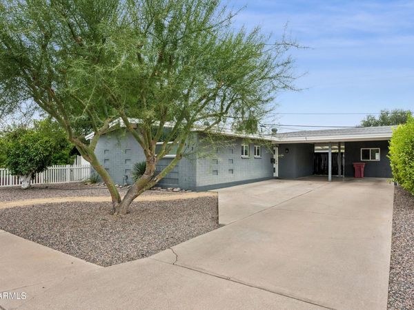 6917 E EARLL Drive, Scottsdale, AZ 85251