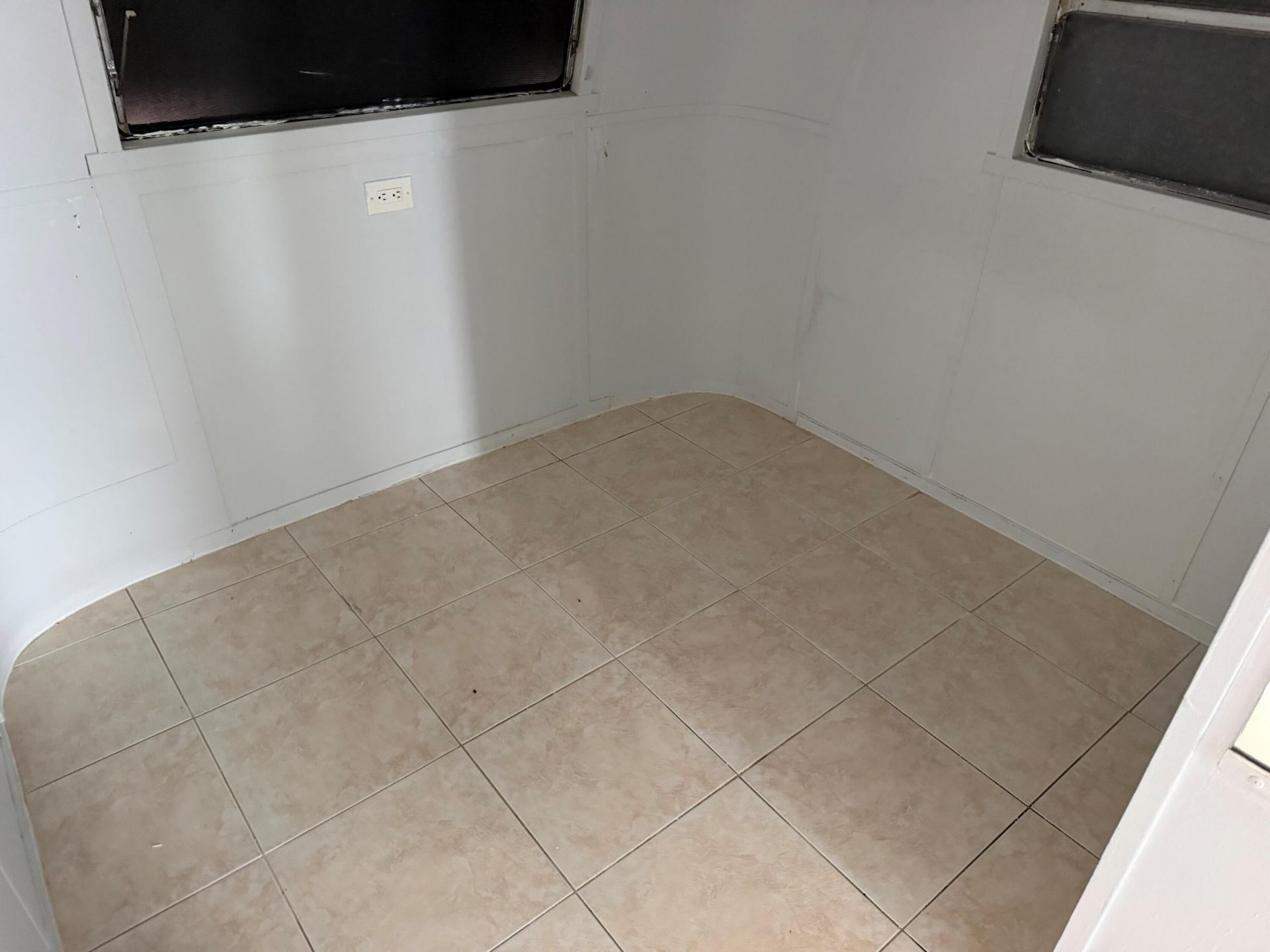 821 SW 1st Court, Hallandale Beach, FL 33009 Photo