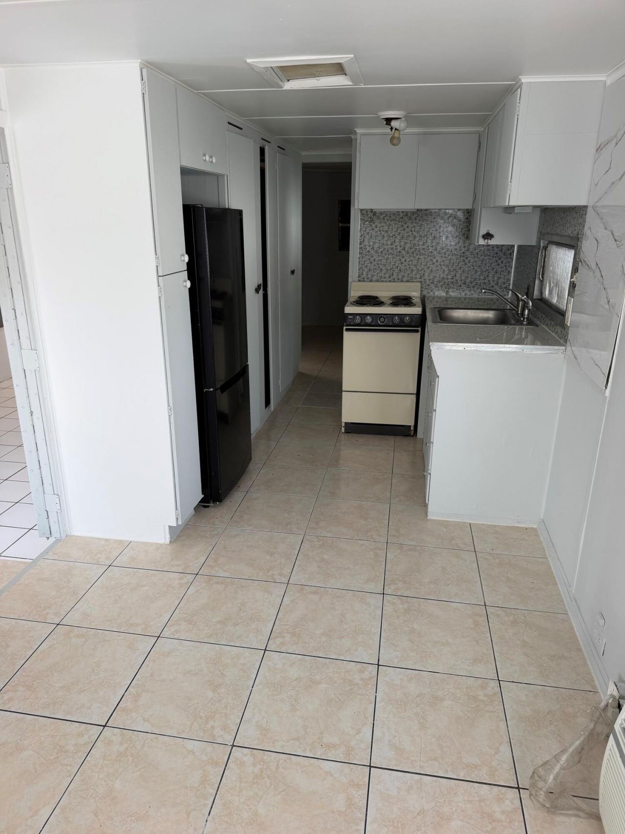 821 SW 1st Court, Hallandale Beach, FL 33009 Photo