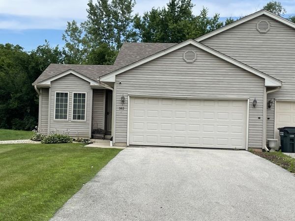 382 Tamarack Street , Park Forest, IL 60466