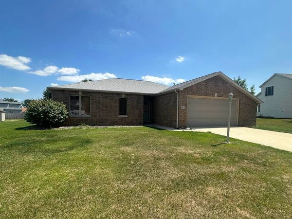 319 Cranberry Run, Avilla, IN 46710
