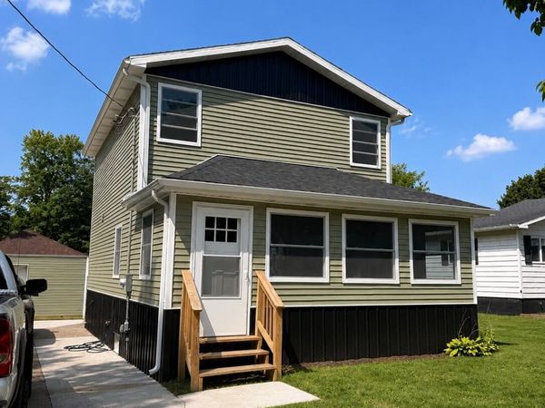 412 4th Avenue, Three Rivers, MI 49093