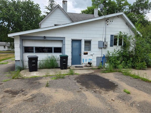 1007 7th Street NE, Little Falls, MN 56345