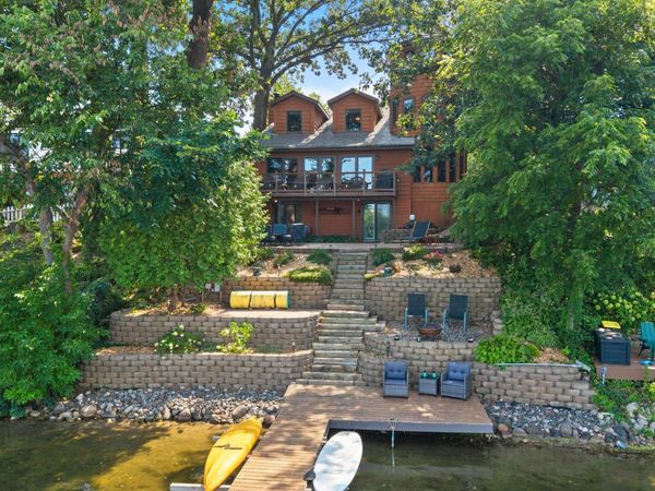3084 Hamline Avenue N, Roseville, MN 55113
