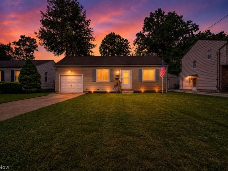 1256 E 331st Street, Eastlake, OH 44095 Photo 2