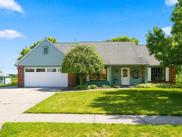 1607 Allison Boulevard, Auburn, IN 46706