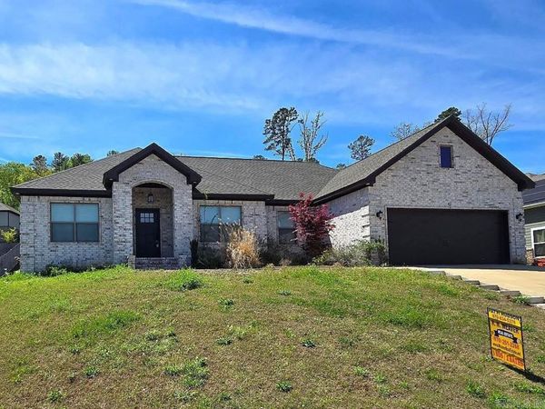 42 Riverwood Drive , Batesville, AR 72501