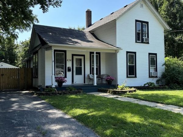 434 Cleveland Avenue , Batavia, IL 60510