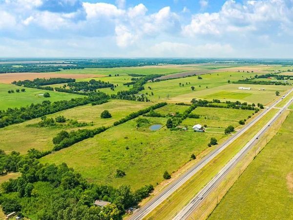 000 Hwy 24 , Paris, TX 75460