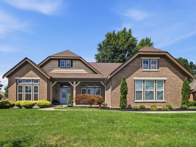 1584 Hawk Ridge Drive, Maineville, OH 45039 Photo 1
