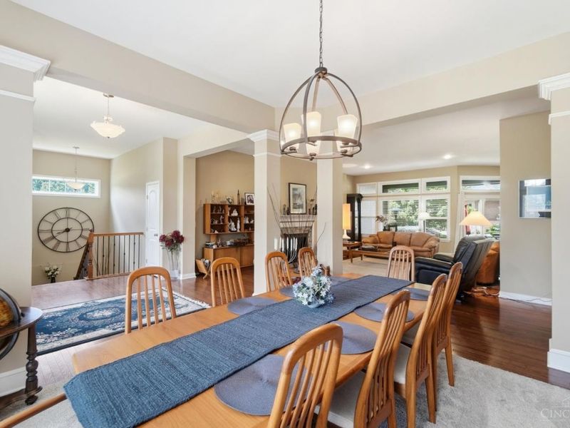 1584 Hawk Ridge Drive, Maineville, OH 45039 Photo 10