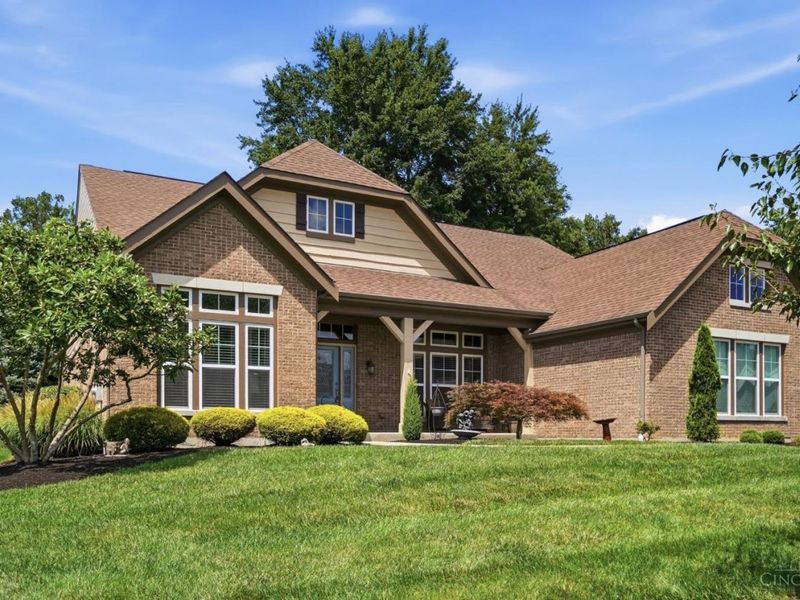 1584 Hawk Ridge Drive, Maineville, OH 45039 Photo 3