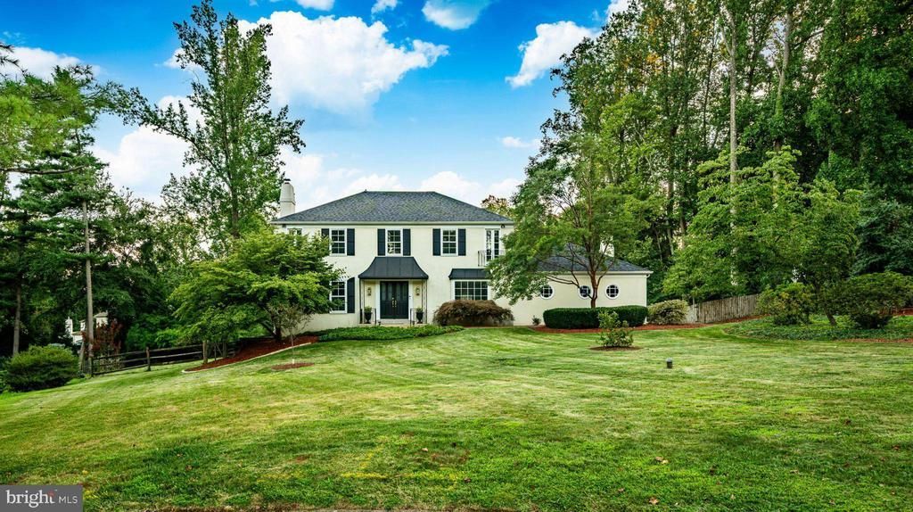 4 DENFORD DRIVE, NEWTOWN SQUARE, PA 19073
