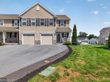 8110 J CARL WILLIAMS BOULEVARD, HARRISBURG, PA 17112