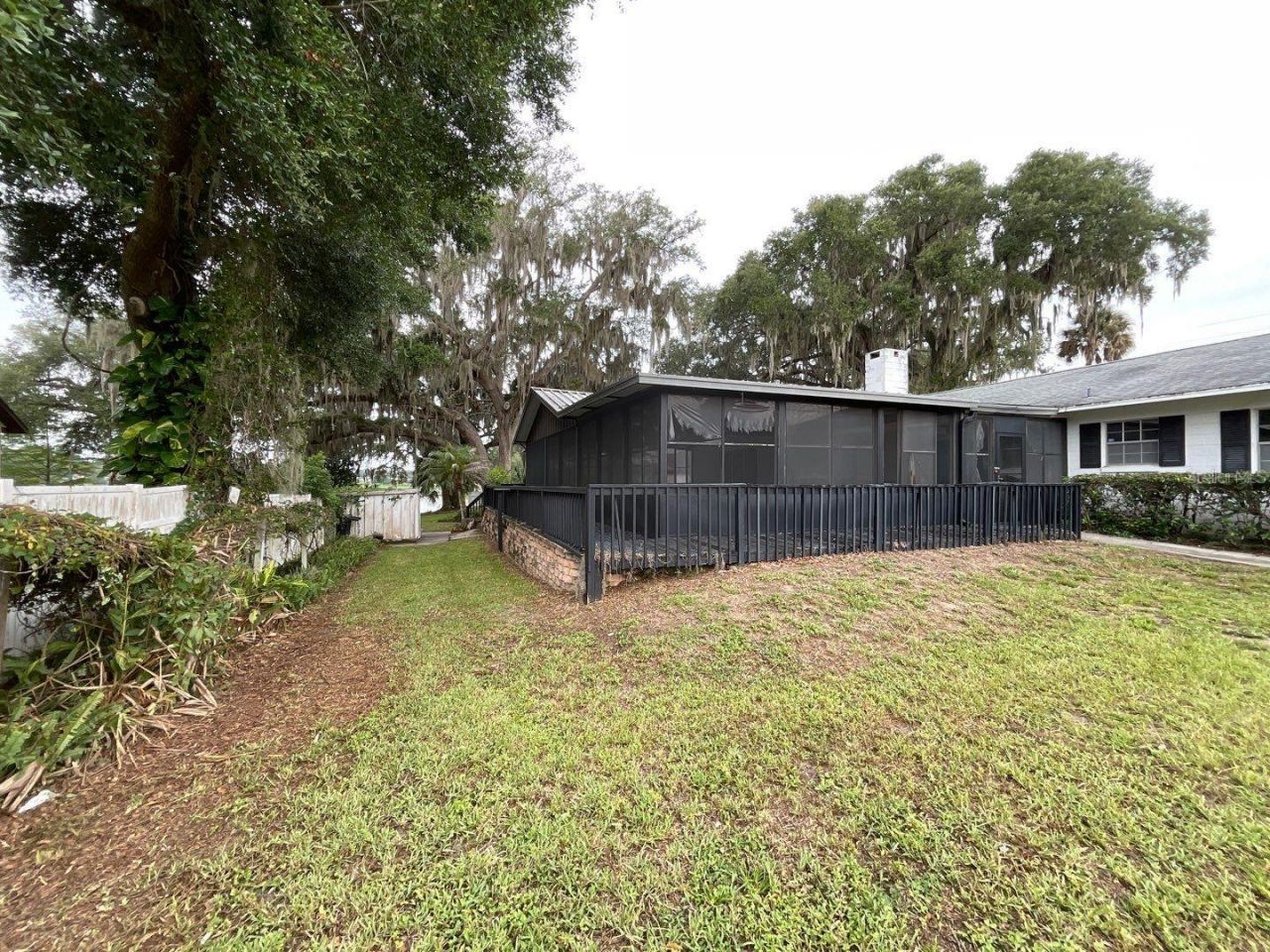 603 W Ocala Street , Umatilla, FL 32784 Photo
