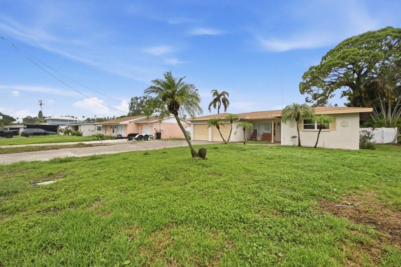 4400 Huntington Street Ne, Saint Petersburg, FL 33703 Photo