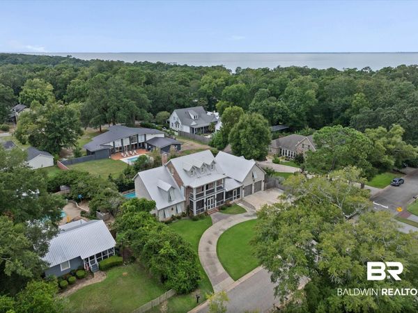 300 Perdido, Fairhope, AL 36532