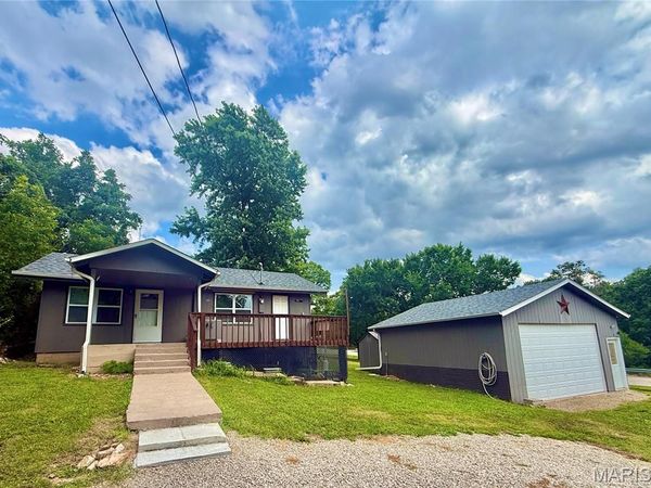 86 Court Avenue , Camdenton, MO 65020