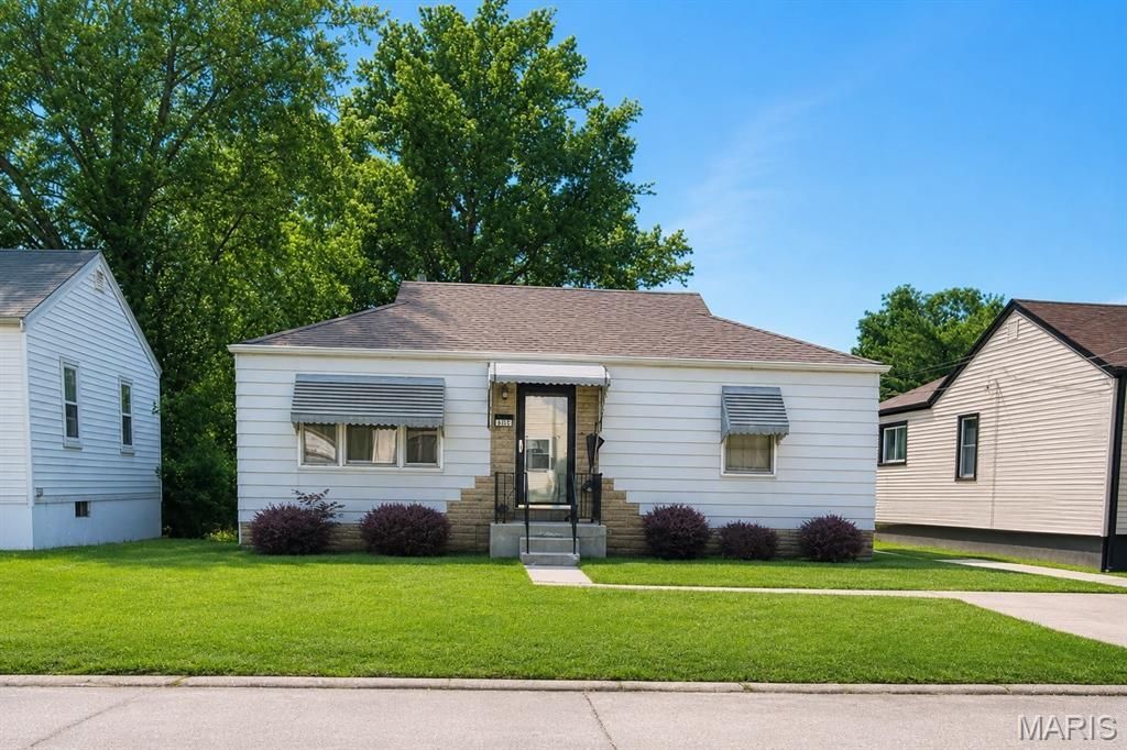 3625 Boswell Avenue, Saint Louis, MO 63114 Main Photo