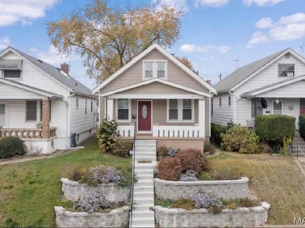 4433 Tholozan Avenue , St Louis, MO 63116