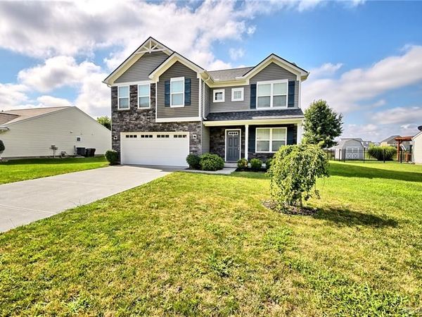 1097 Marty Lee Lane, Carlisle, OH 45005