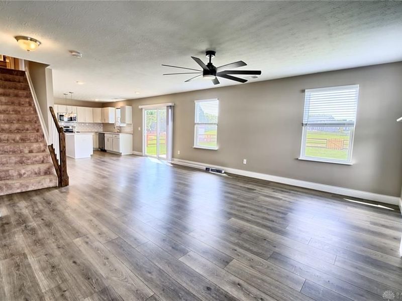 1097 Marty Lee Lane, Carlisle, OH 45005 Photo 10