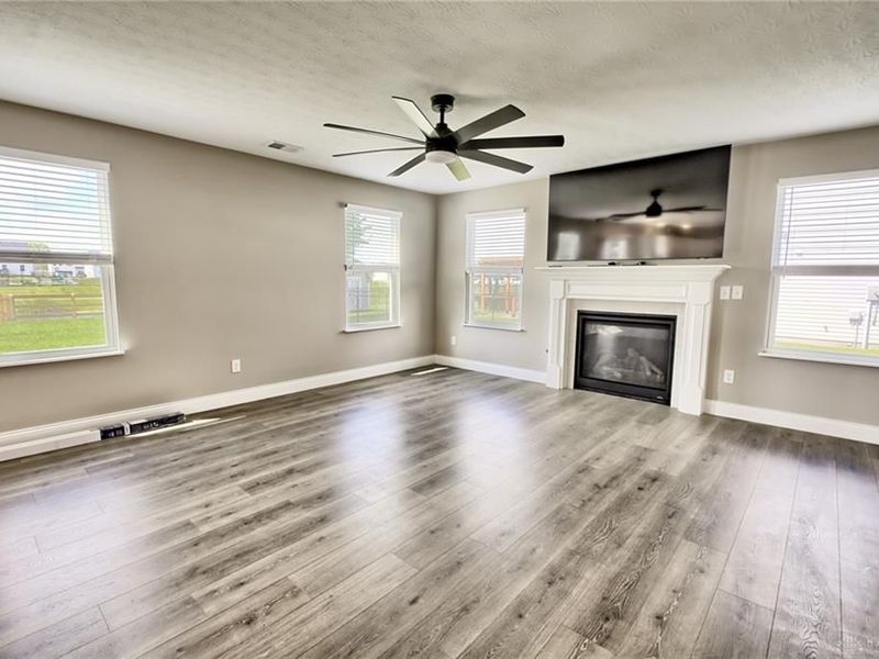1097 Marty Lee Lane, Carlisle, OH 45005 Photo 13