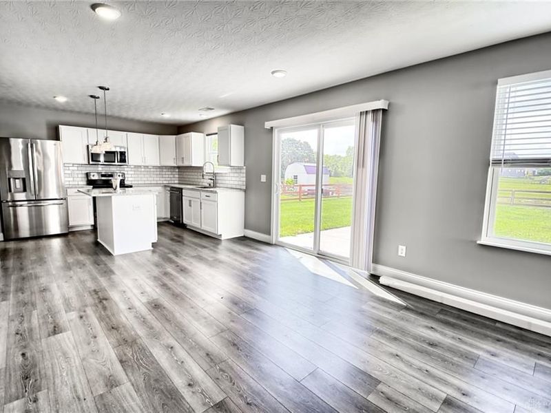 1097 Marty Lee Lane, Carlisle, OH 45005 Photo 14