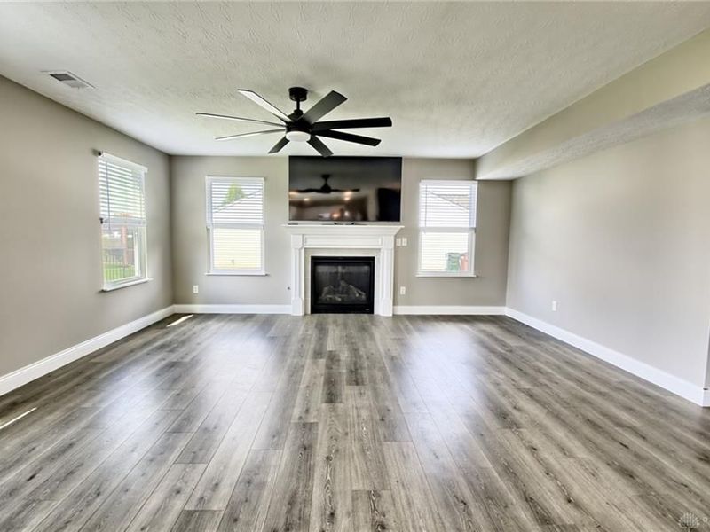 1097 Marty Lee Lane, Carlisle, OH 45005 Photo 17