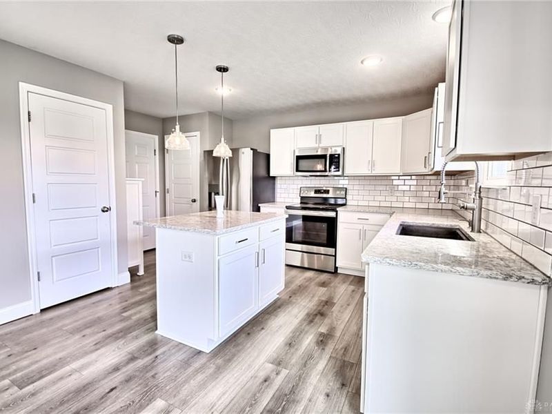 1097 Marty Lee Lane, Carlisle, OH 45005 Photo 19