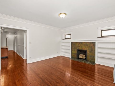 Main Photo