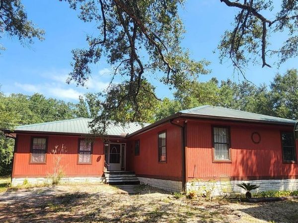 25 WILFORD LADNER Road, Lumberton, MS 39455