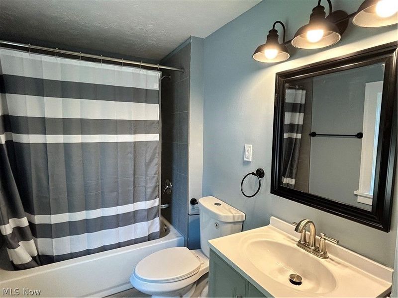3918 Martin Luther King Jr Drive, Cleveland, OH 44105 Photo 15