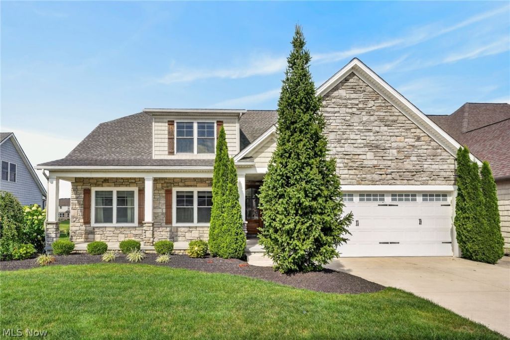 4286 Saint Theresa Boulevard, Avon, OH 44011 Main Photo