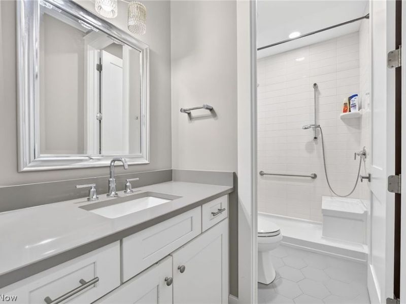 4286 Saint Theresa Boulevard, Avon, OH 44011 Photo 24
