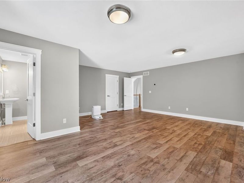 4286 Saint Theresa Boulevard, Avon, OH 44011 Photo 28