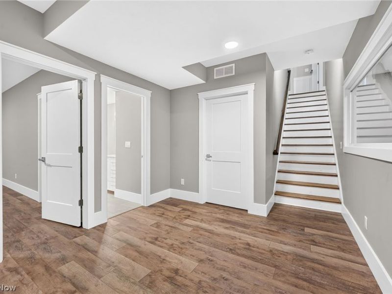 4286 Saint Theresa Boulevard, Avon, OH 44011 Photo 34